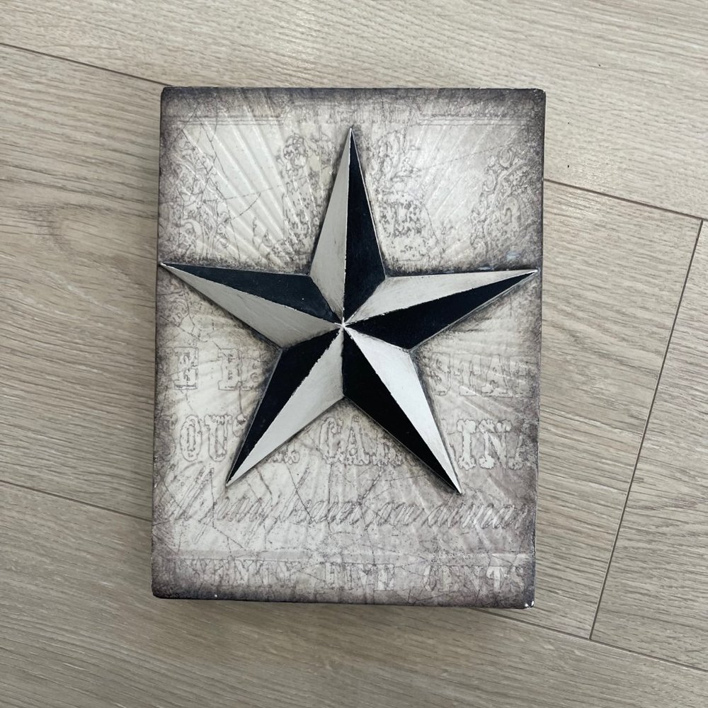 SID DICKENS RETIRED WALL TILE.  NAUTICAL STAR  T -471